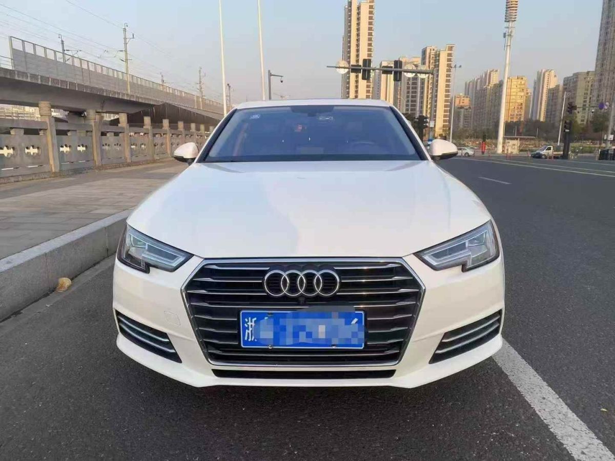 奧迪 奧迪A4L  2017款 A4L 40TFSI 時尚型圖片