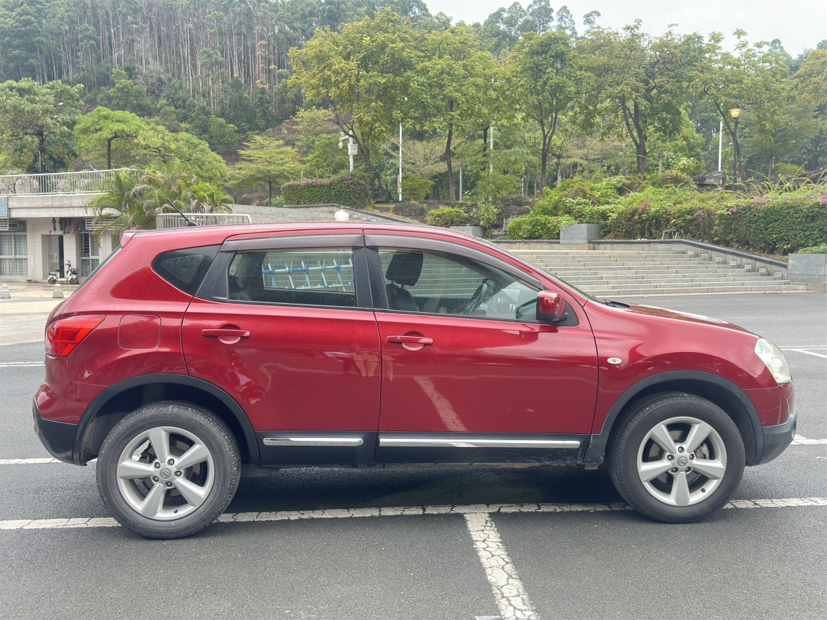 日產(chǎn) 逍客  2011款 2.0XV 雷 CVT 2WD圖片