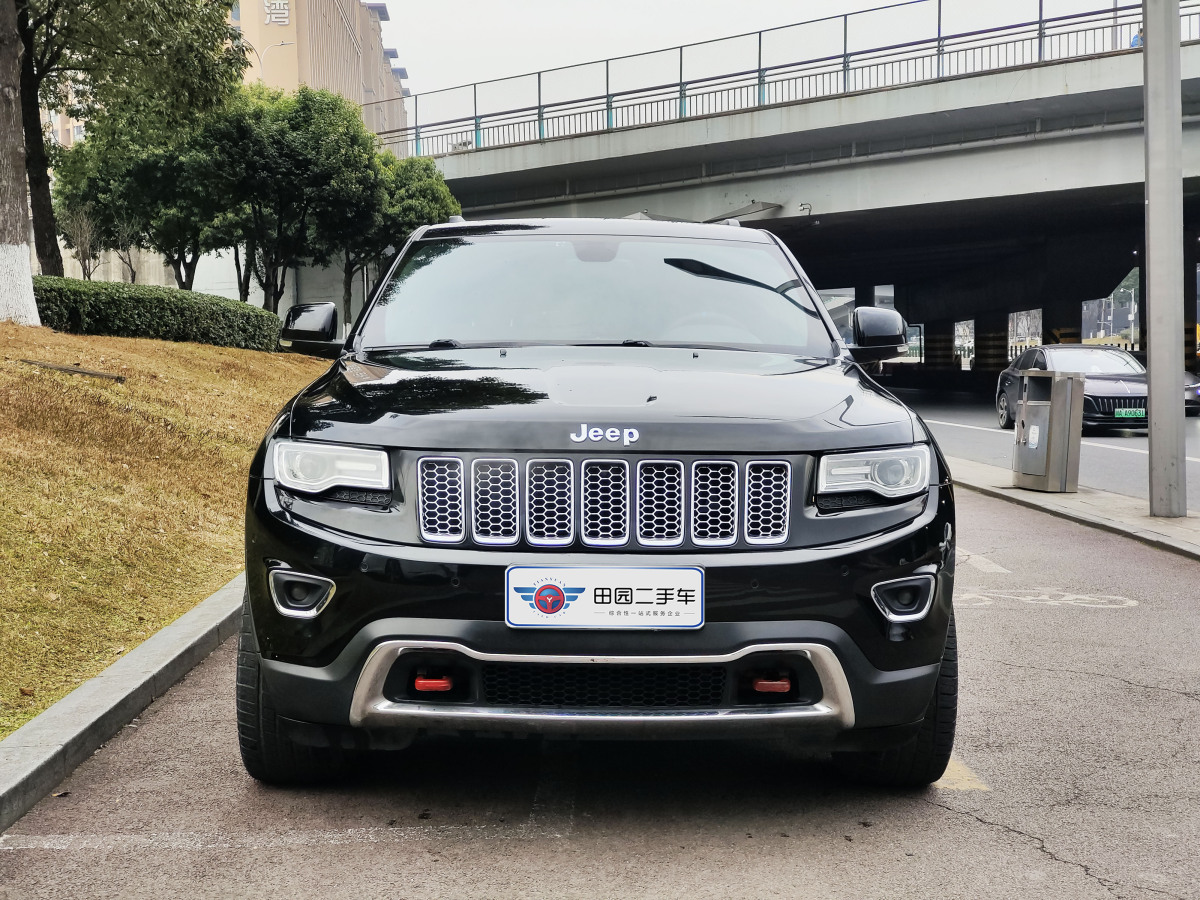 Jeep 大切諾基  2015款 3.0L 舒享導(dǎo)航版圖片