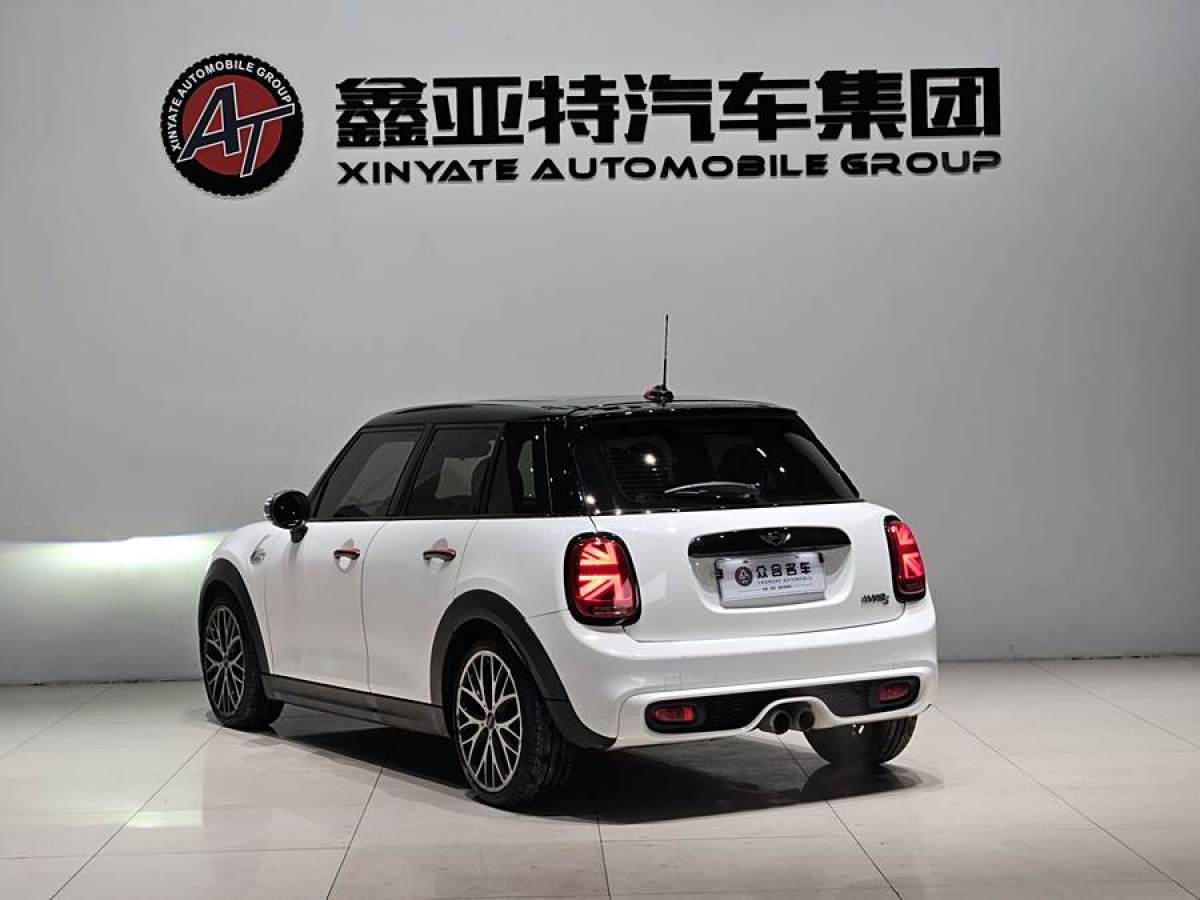 MINI MINI  2015款 2.0T COOPER S 五門版圖片