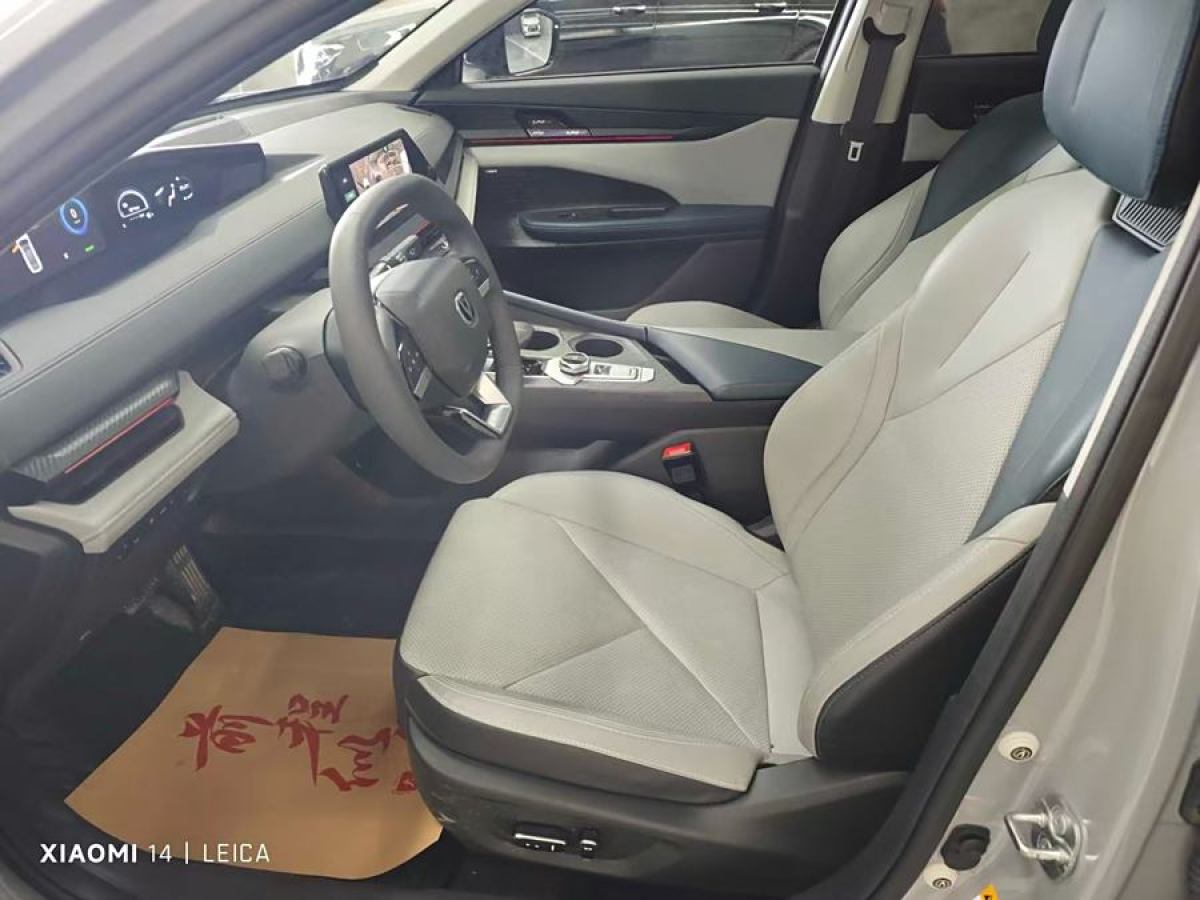 長(zhǎng)安 長(zhǎng)安UNI-V 智電iDD  2023款 智電iDD 1.5T 113km智酷型圖片