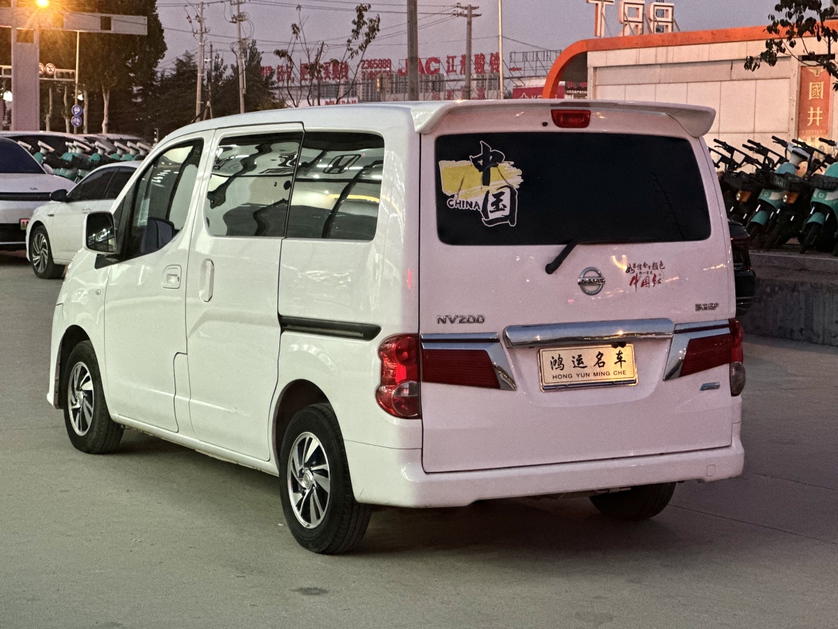 日產(chǎn) NV200  2018款 1.6L CVT豪華型圖片