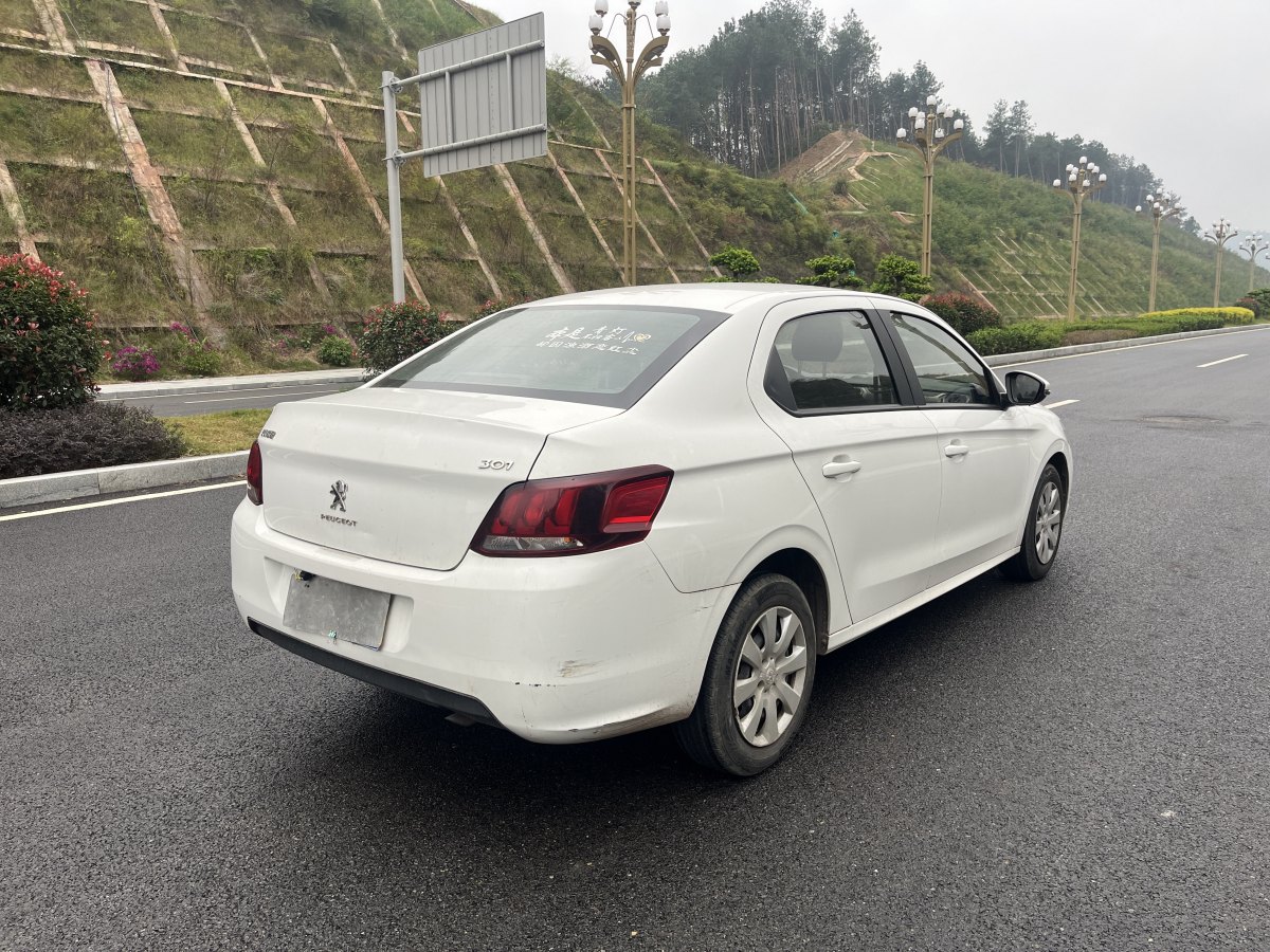 標(biāo)致 301  2018款 1.6L 手動舒適版圖片