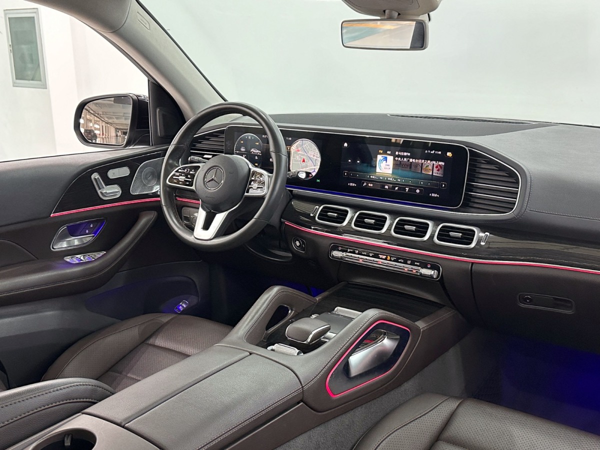 奔馳 奔馳GLE  2020款  GLE 350 4MATIC 時(shí)尚型圖片