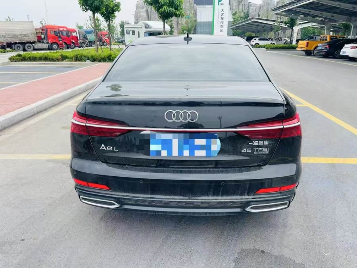 奧迪 奧迪A6L  2021款 45 TFSI 臻選動(dòng)感型圖片