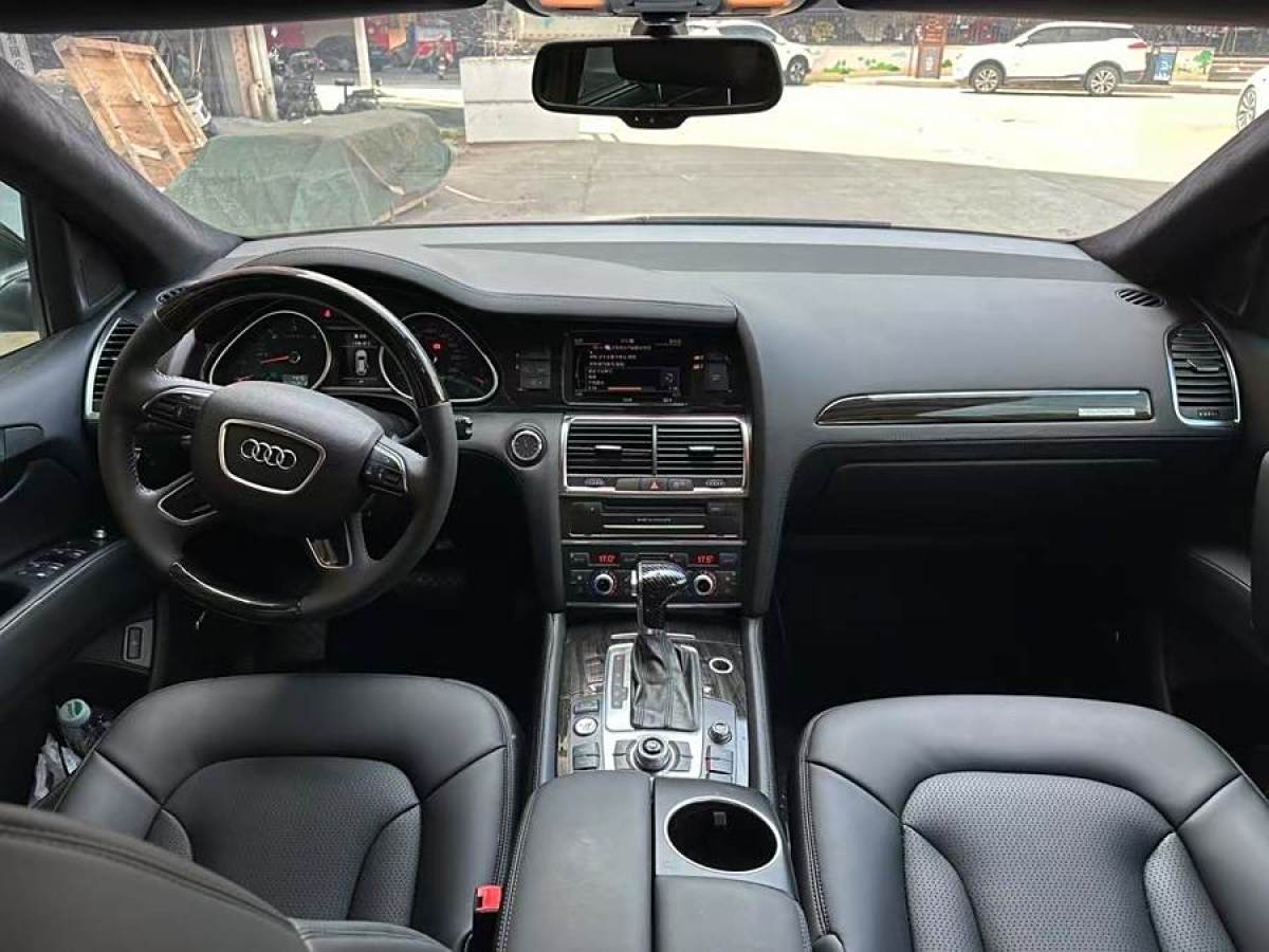 奧迪 奧迪Q7  2014款 35 TDI 運(yùn)動(dòng)型圖片