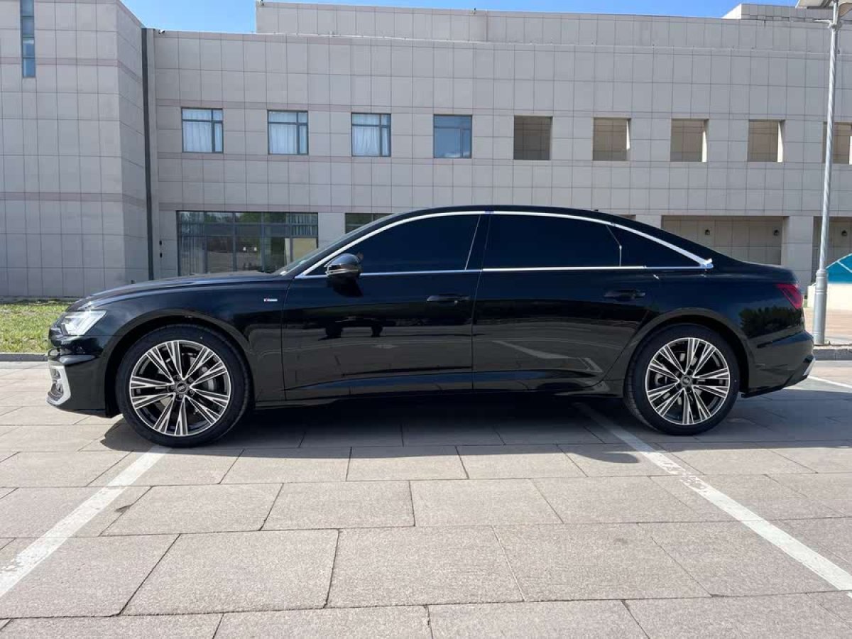 奧迪 奧迪A6L  2025款 45 TFSI quattro 臻選動(dòng)感型圖片