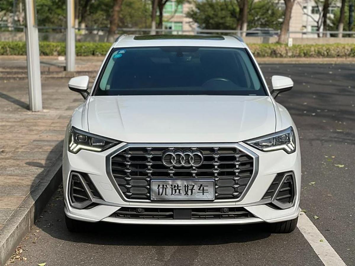 奧迪 奧迪Q3  2019款  35 TFSI 進(jìn)取動感型圖片