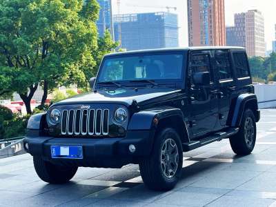 2017年2月 Jeep 牧马人(进口) 3.0L Sahara 75周年致敬版图片