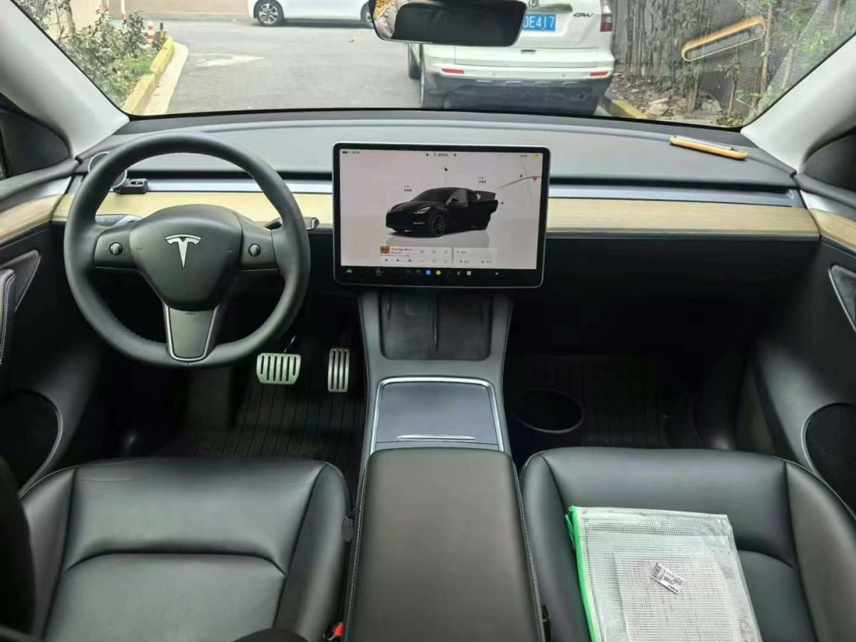 特斯拉 Model S  2023款 三電機(jī)全輪驅(qū)動 Plaid版圖片