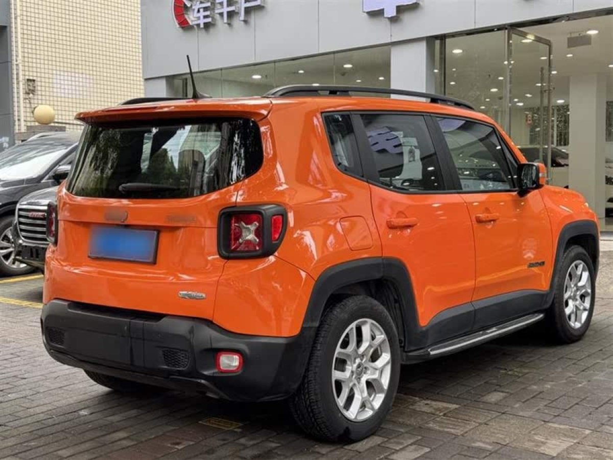 Jeep 自由俠  2017款 180T 自動勁能版圖片