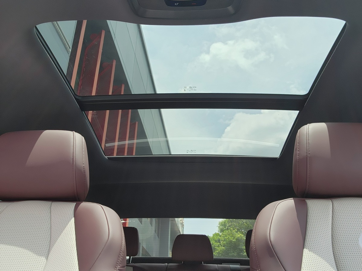 2024年11月比亞迪 海豹07 DM-i  2025款 DM-i 1.5L 125km 尊貴型