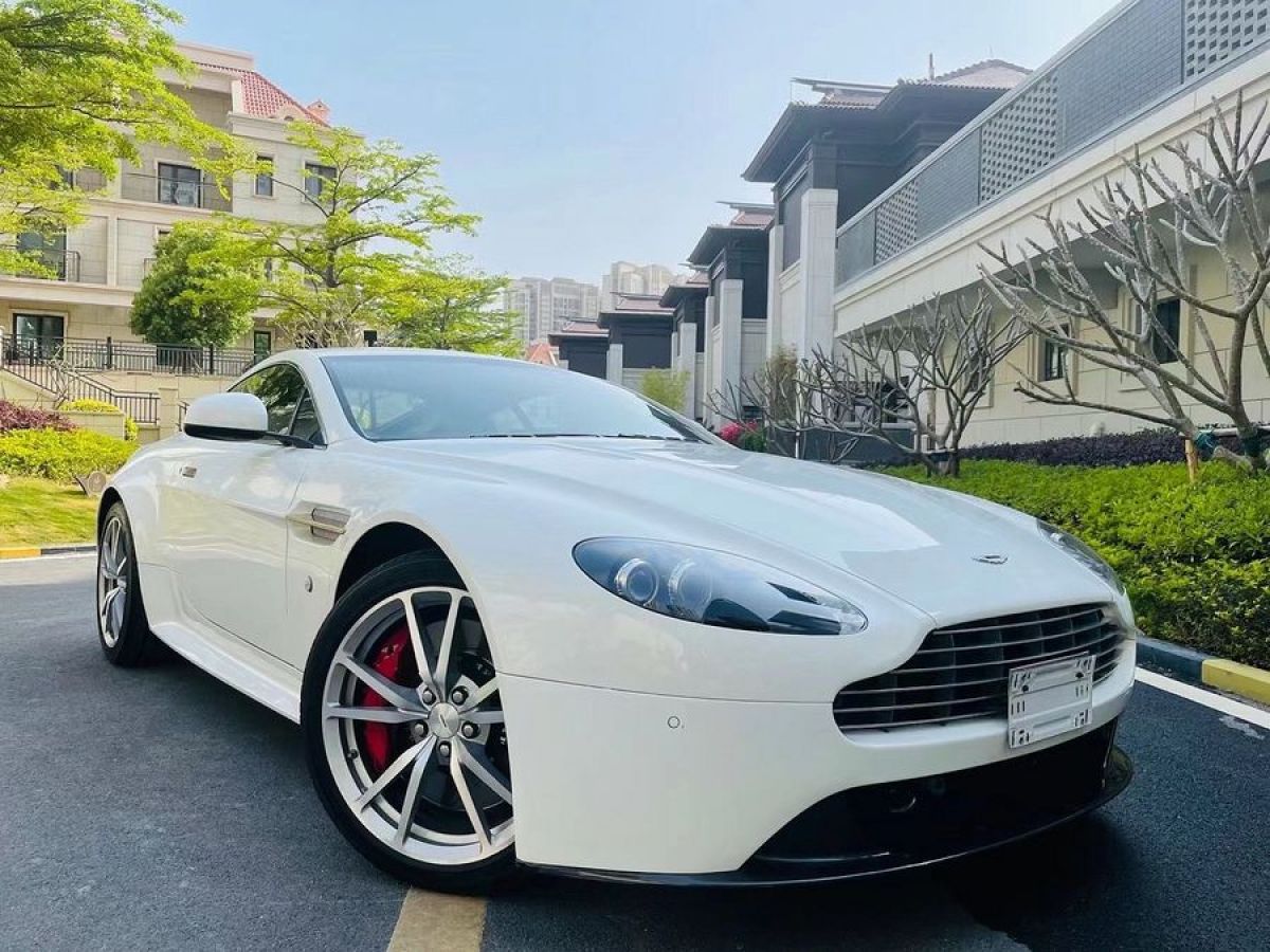 阿斯頓·馬丁 V8 Vantage  2012款 4.7L S Coupe圖片