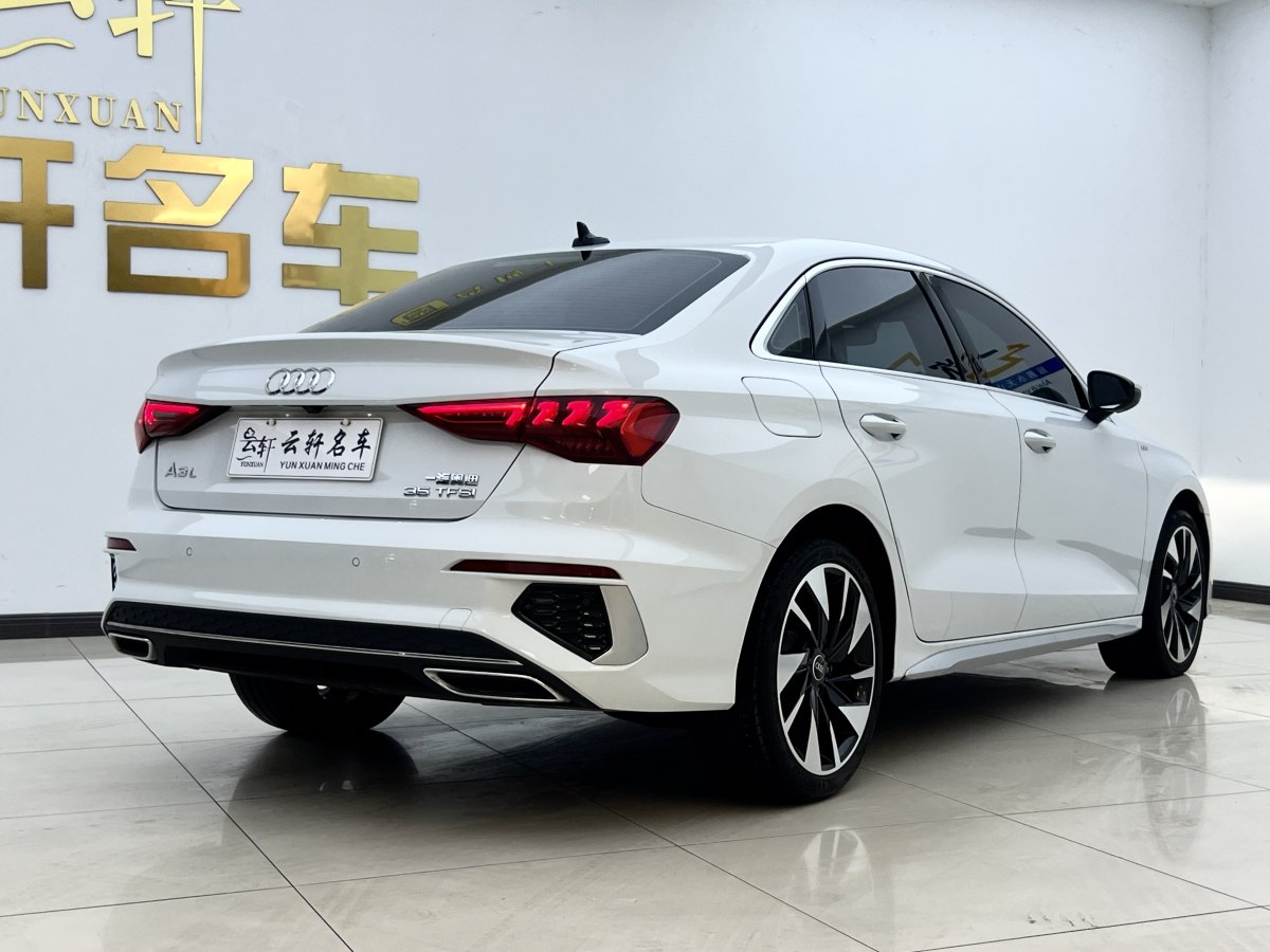 奧迪 奧迪A3  2023款 改款 A3L Limousine 35 TFSI 時(shí)尚致雅型圖片