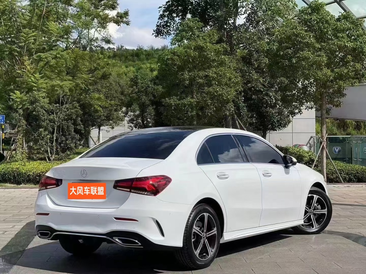 奔馳 奔馳A級  2023款 A 200 L 時尚型圖片