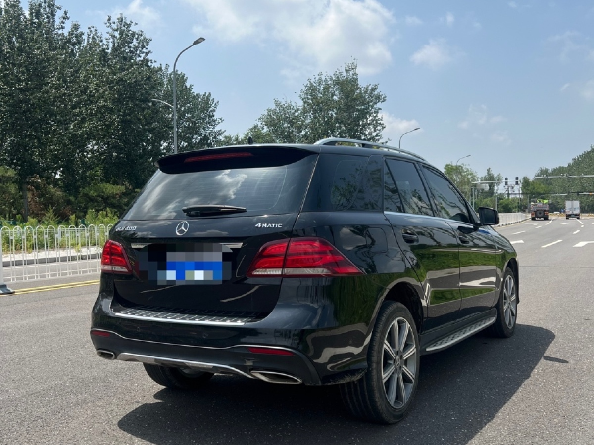 奔馳 奔馳GLE  2016款 GLE 320 4MATIC 豪華型圖片