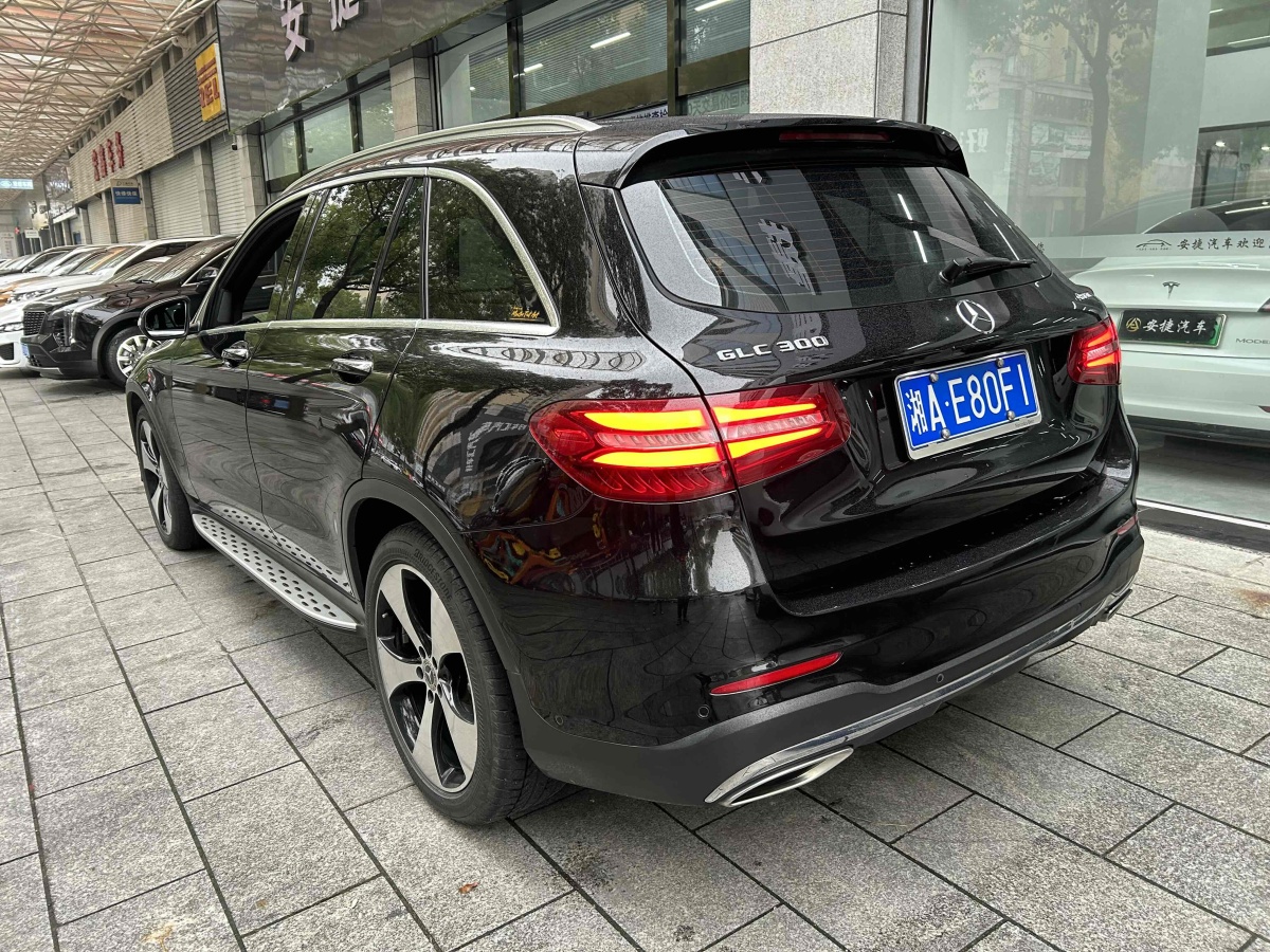 奔馳 奔馳GLC  2017款 GLC 300 4MATIC 動(dòng)感型圖片