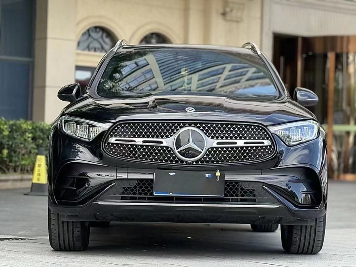 奔馳 奔馳GLC  2023款 改款 GLC 260 L 4MATIC 豪華型 5座圖片