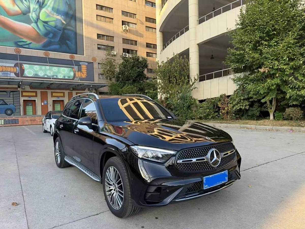 奔馳 奔馳GLC  2023款 改款 GLC 300 L 4MATIC 動(dòng)感型 5座圖片