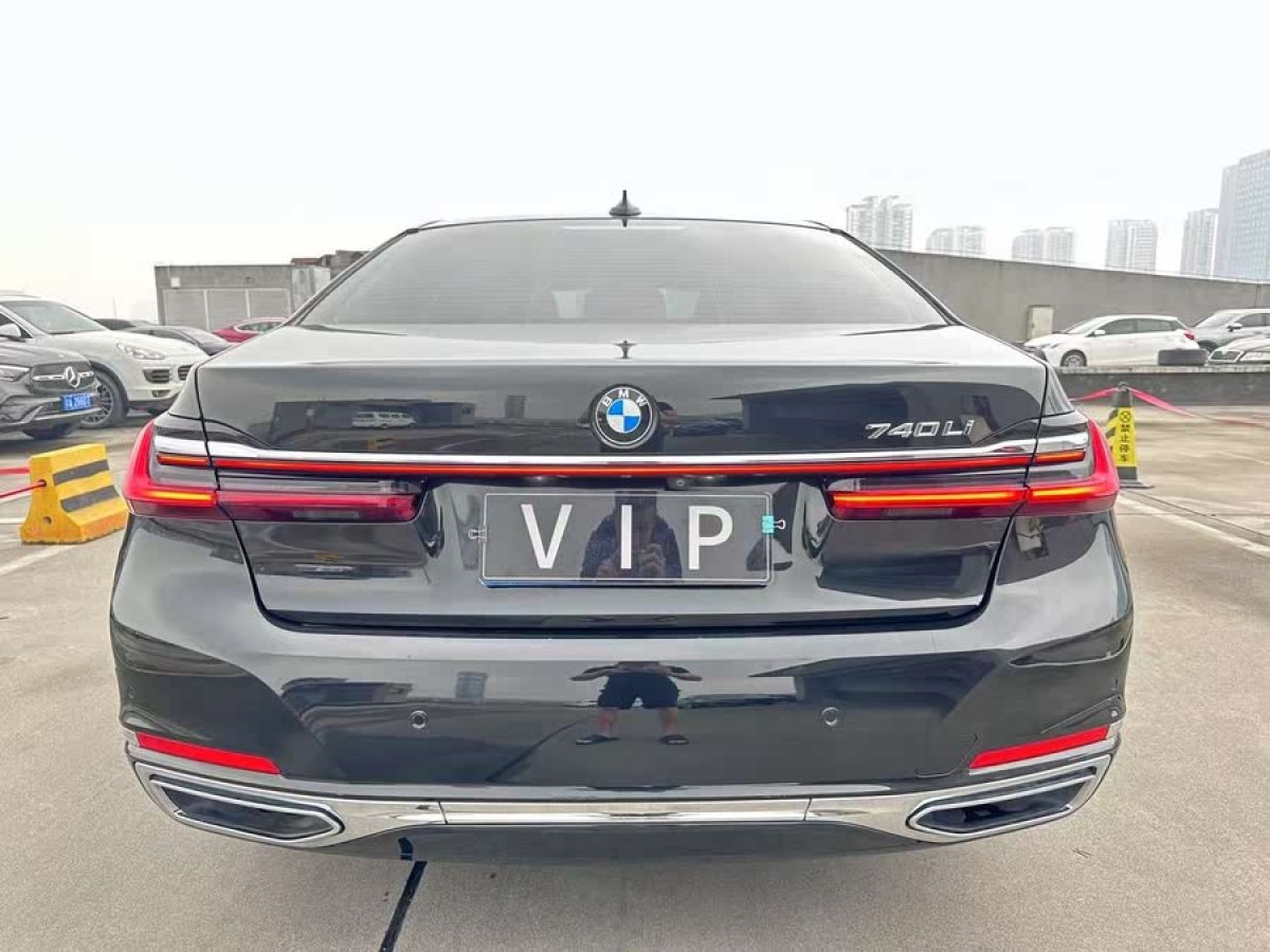 寶馬 寶馬7系  2019款 改款 740Li 領(lǐng)先型 豪華套裝圖片