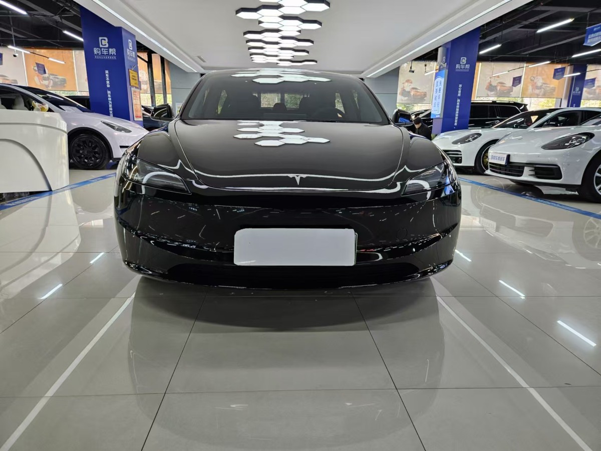 特斯拉 Model Y  2023款 后輪驅(qū)動(dòng)版圖片