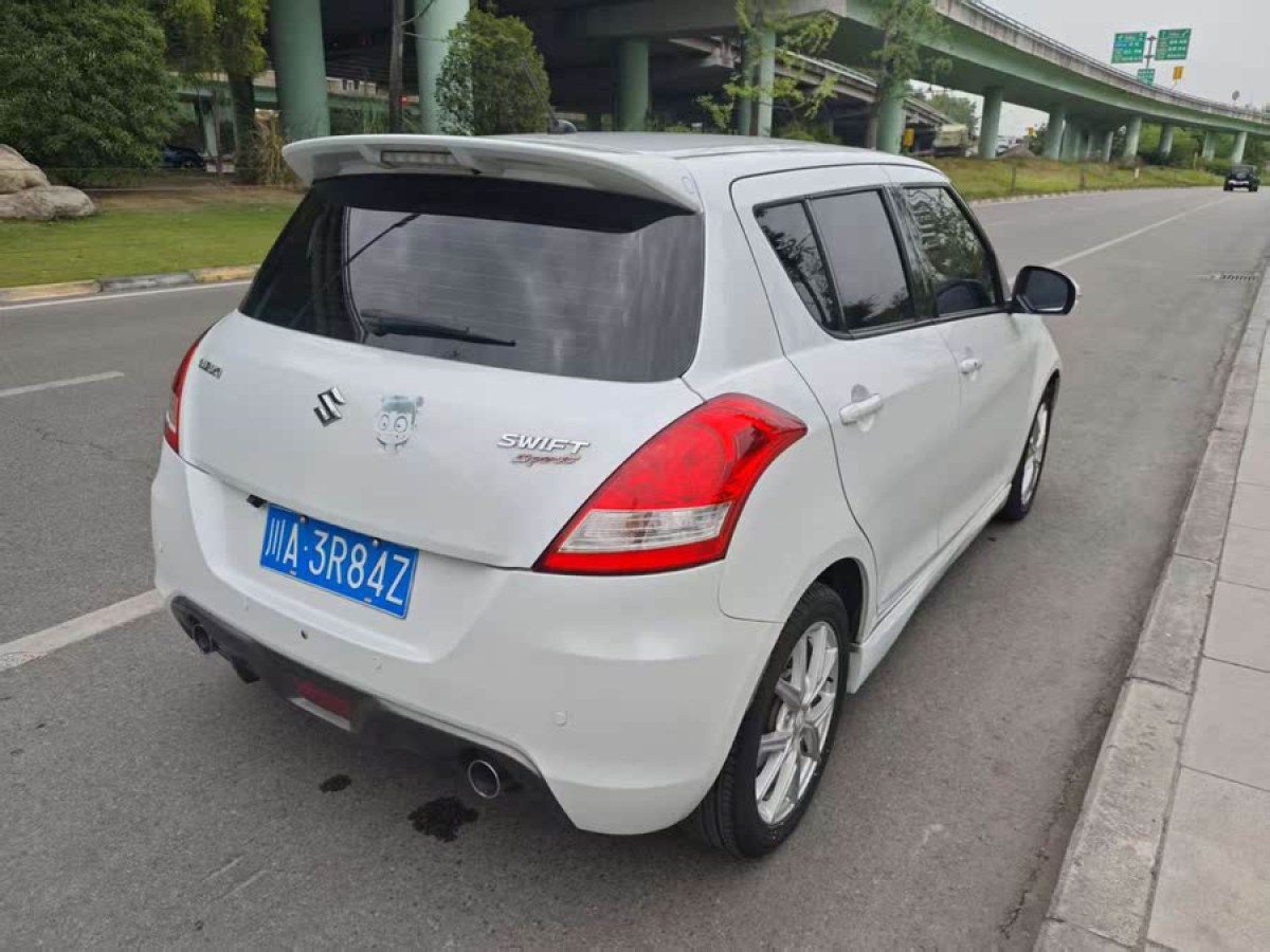 鈴木 速翼特  2014款 1.6L CVT兩驅(qū)豪華版圖片