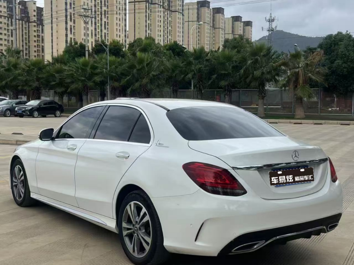 奔馳 奔馳C級  2020款 改款 C 200 L 時尚型圖片