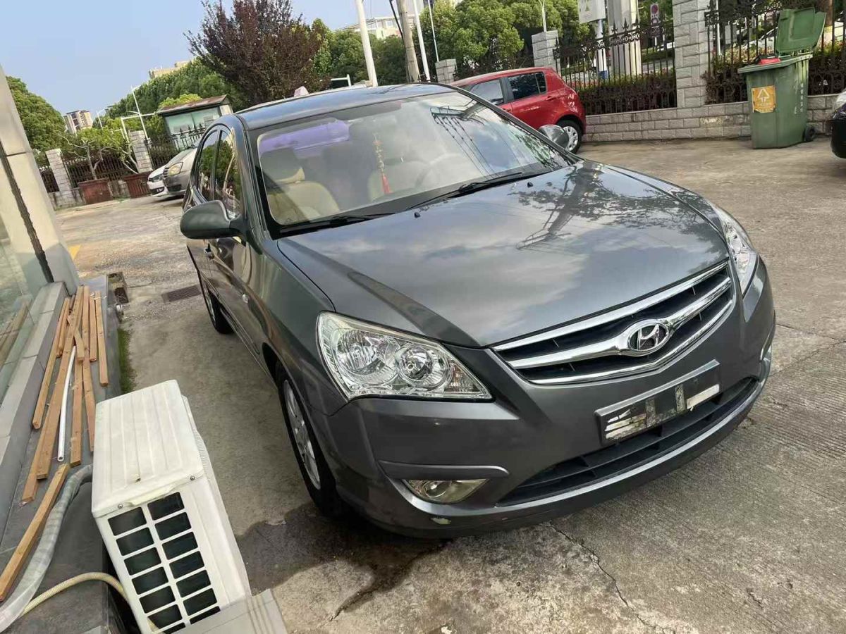 現(xiàn)代 悅動  2011款 1.6L 自動頂級型圖片