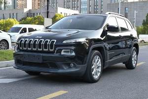 自由光 Jeep 2.4L 領(lǐng)先版