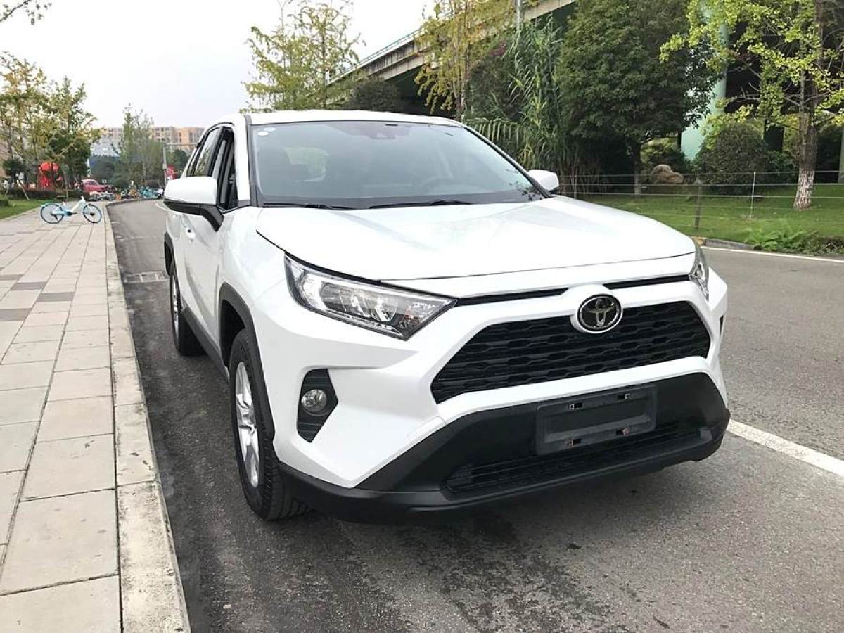 豐田 RAV4榮放  2021款 2.0L CVT兩驅(qū)都市版圖片