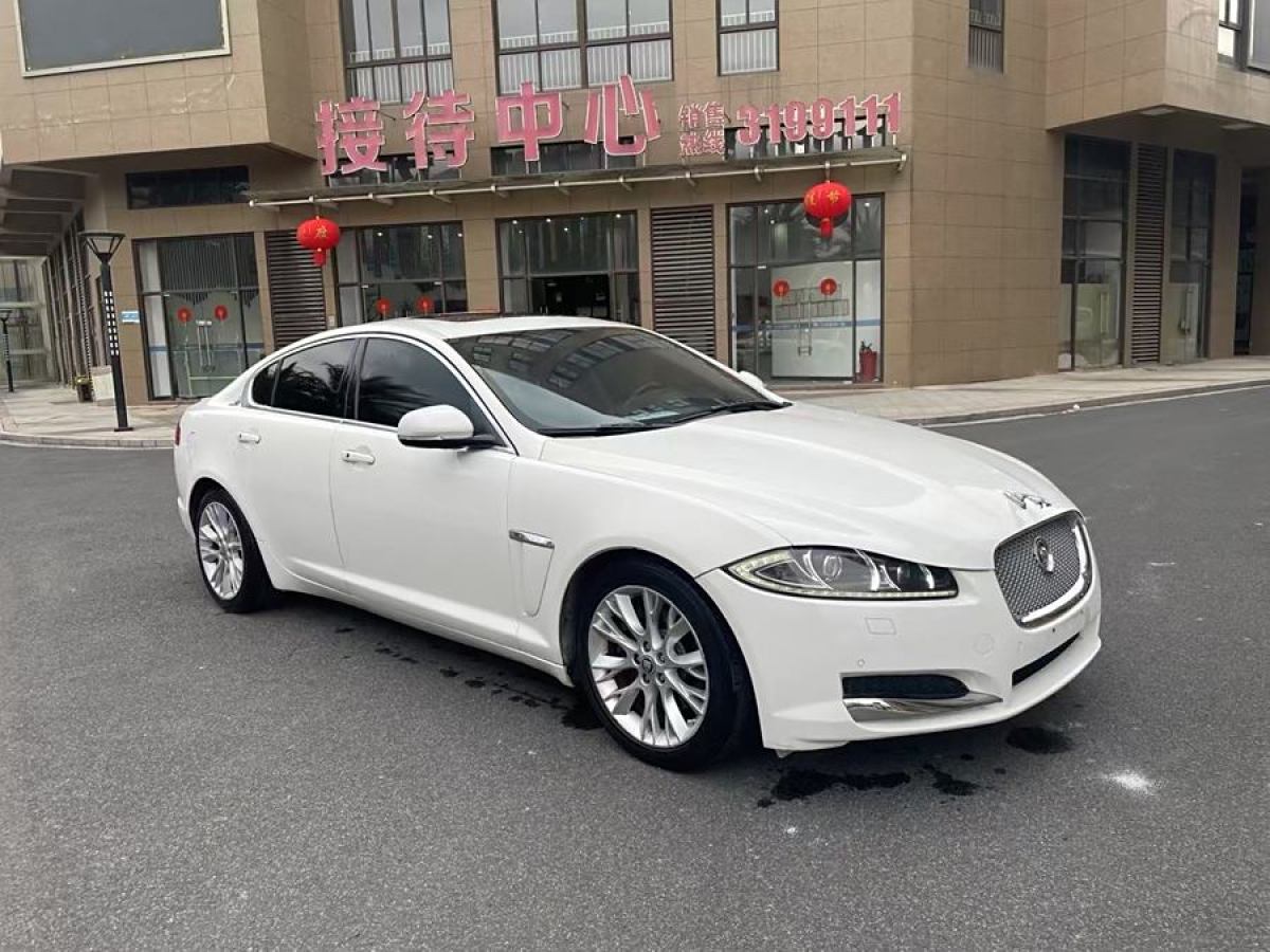 捷豹 XF  2009款 XF 3.0L V6豪華版圖片