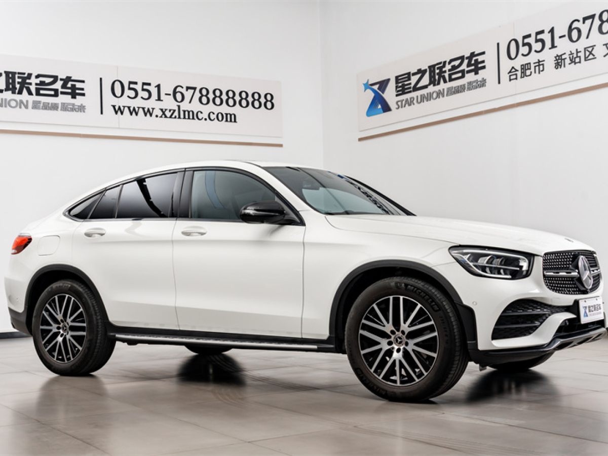 2023年4月奔馳 奔馳GLC  2023款 GLC 260 4MATIC 轎跑SUV