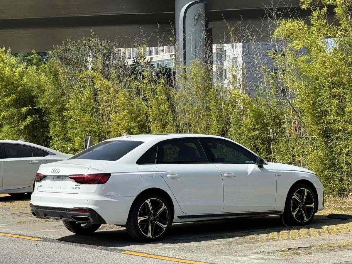 奧迪 奧迪A4L  2024款 40 TFSI 豪華動感型圖片