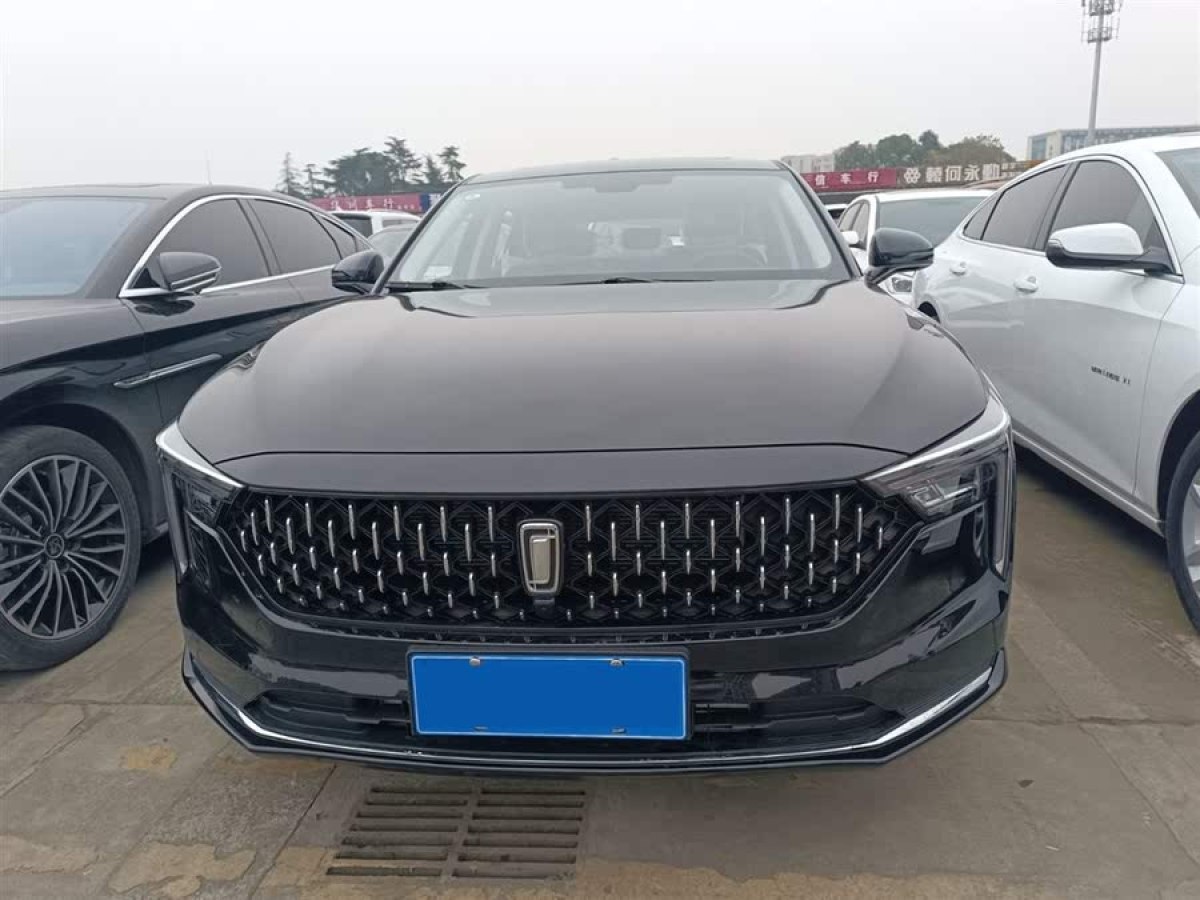 奔騰 B70  2023款 1.5T 自動(dòng)樂享型70周年紀(jì)念版圖片