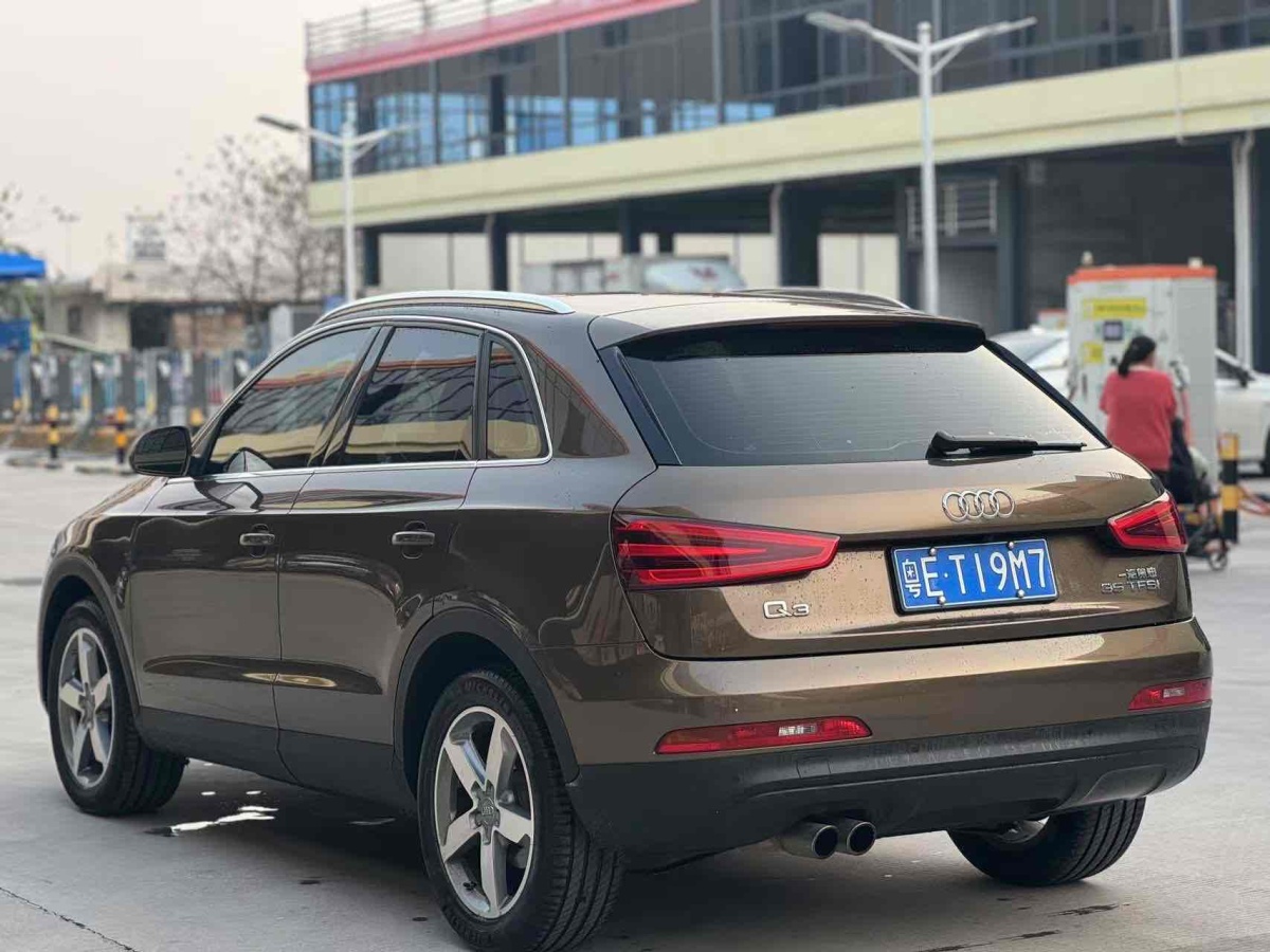 奧迪 奧迪Q3  2013款 35 TFSI 進(jìn)取型圖片