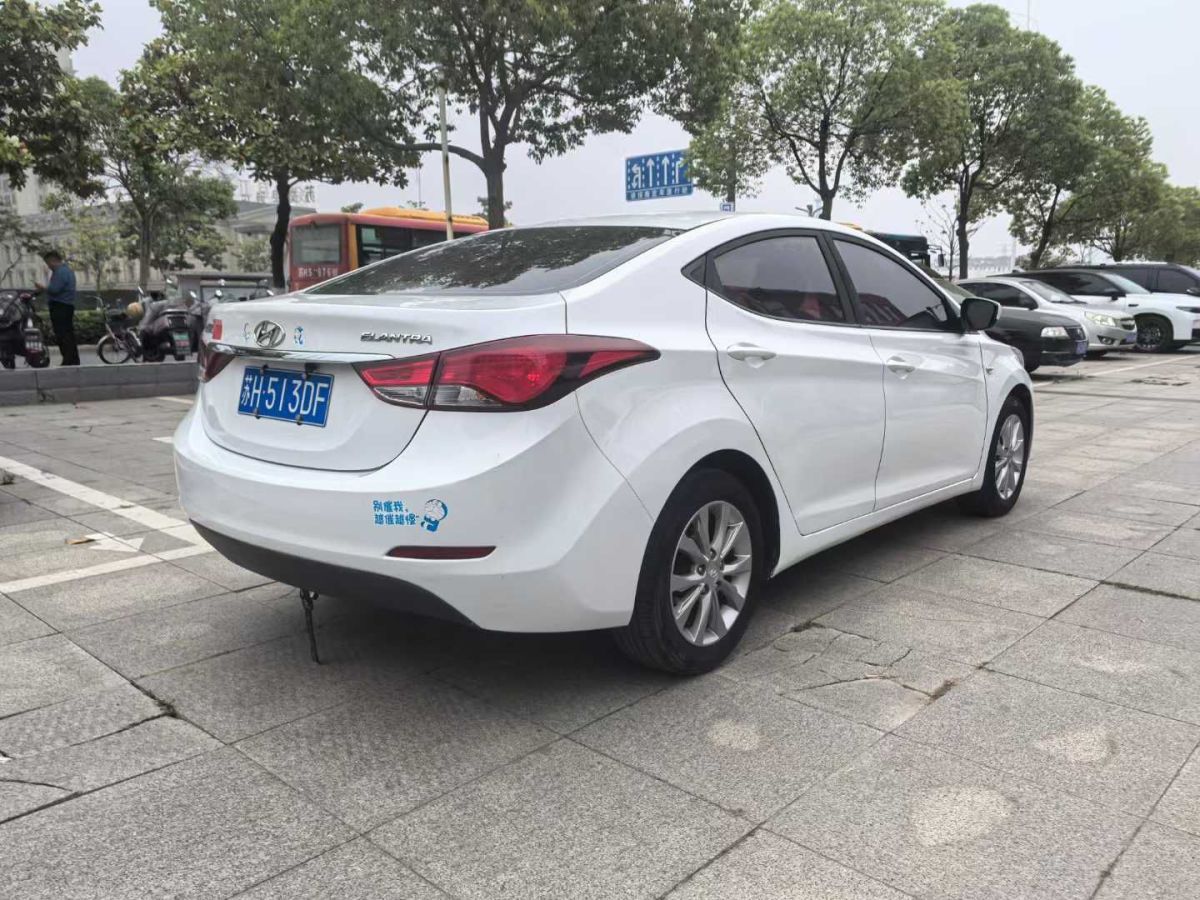 現(xiàn)代 朗動  2016款 1.6L 手動時(shí)尚型圖片