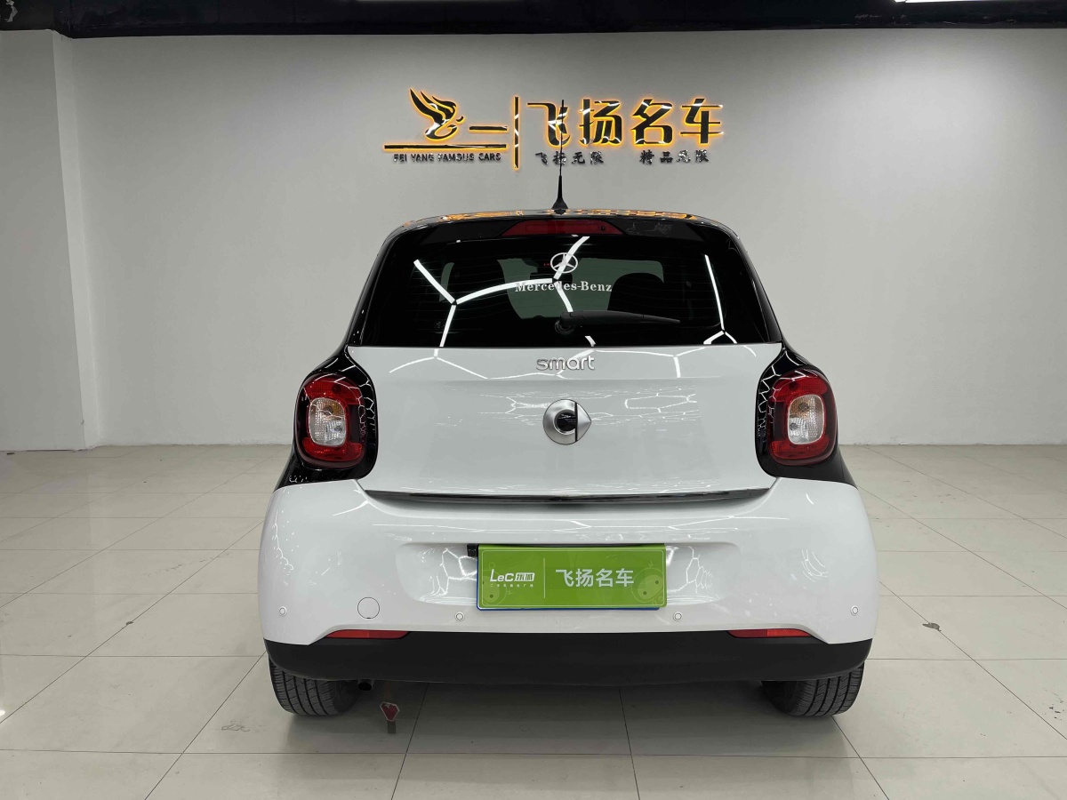 smart forfour  2016款 1.0L 52千瓦靈動(dòng)版圖片