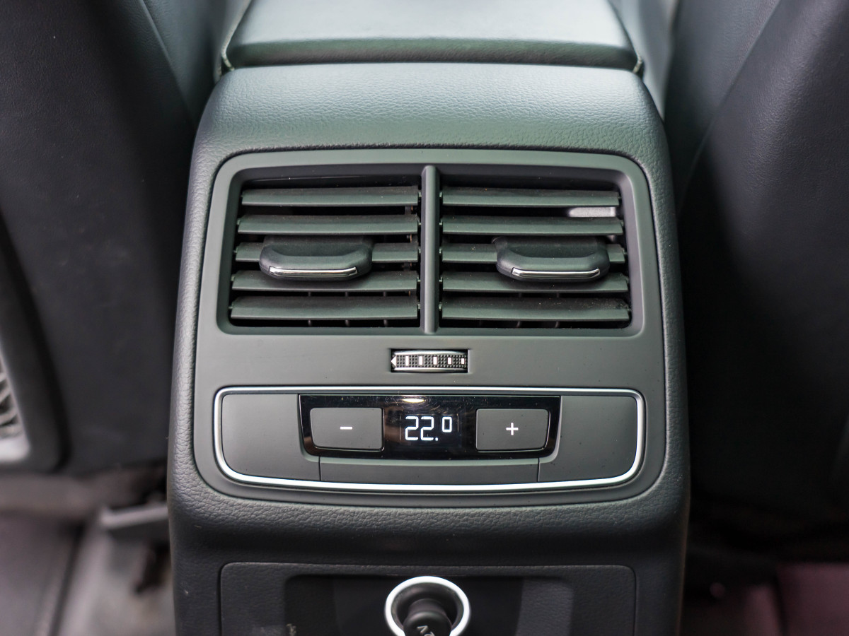 奥迪 奥迪A4  2020款 Avant 先锋派 40 TFSI 豪华动感型图片