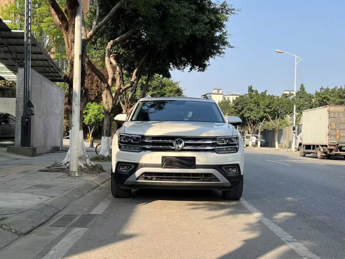 大眾 途昂  2023款 改款 330TSI 兩驅(qū)豪華版圖片