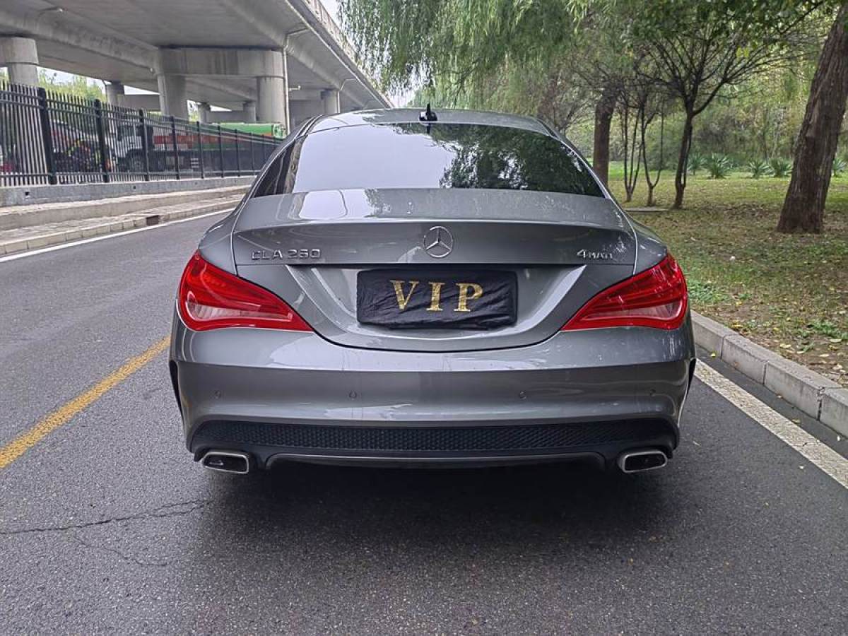 2014年5月奔馳 奔馳CLA級(jí)  2014款 CLA 260 4MATIC