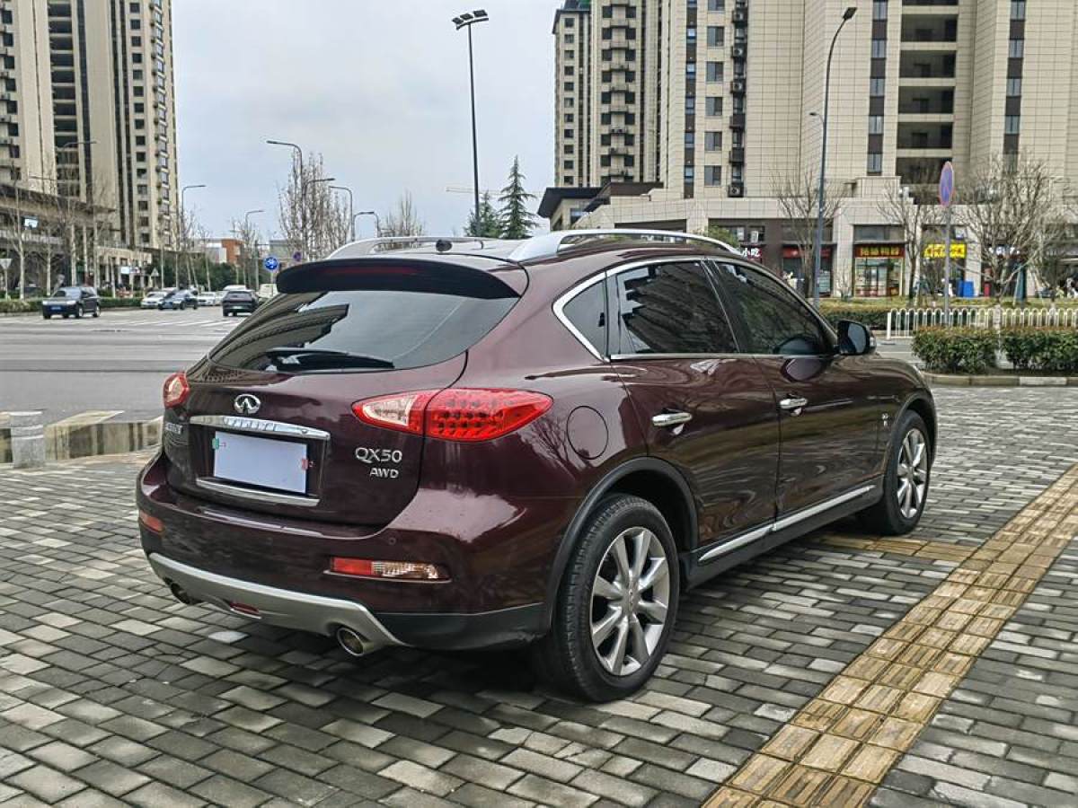 英菲尼迪 QX50  2015款 2.5L 舒適版圖片