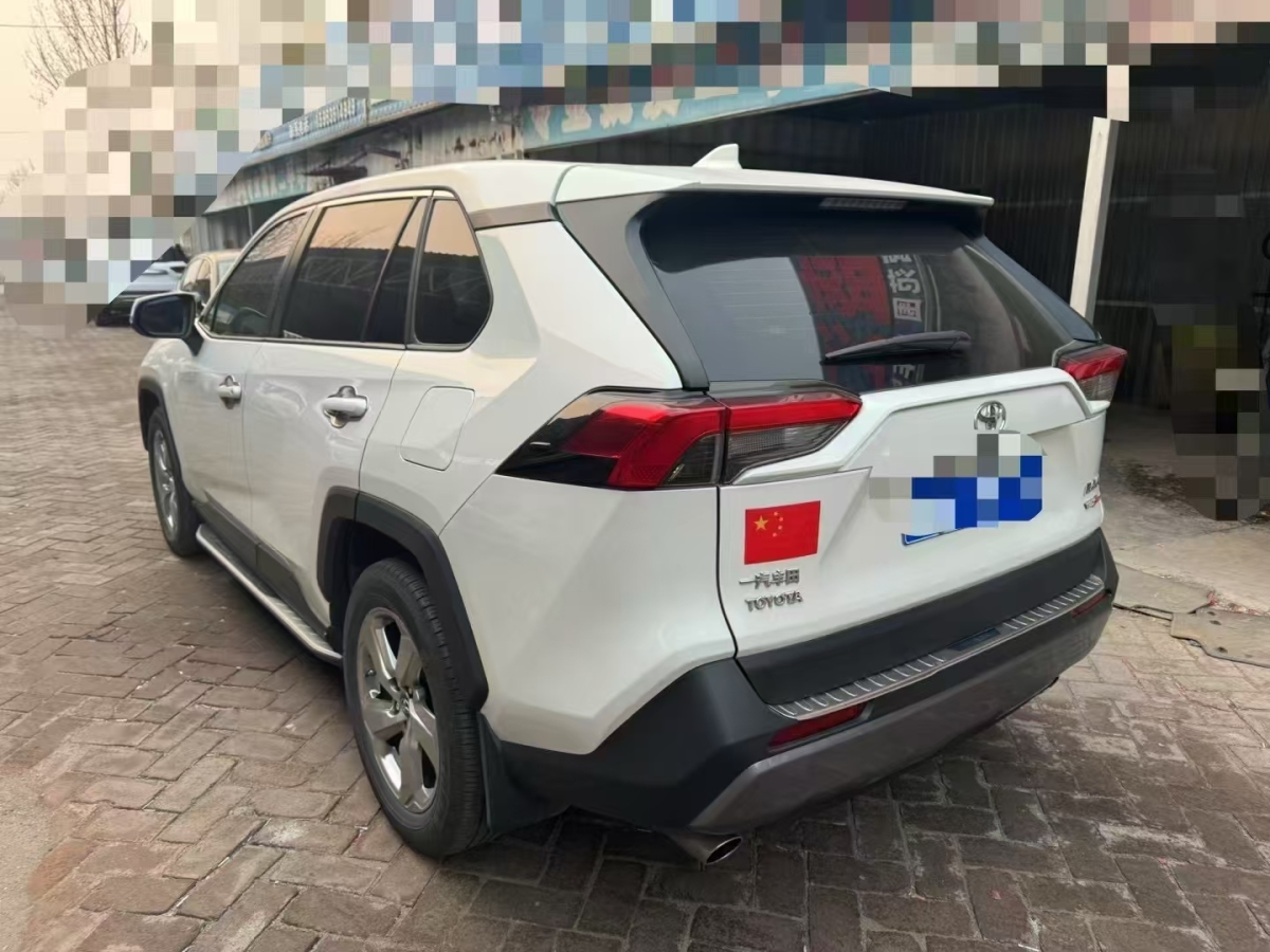 豐田 RAV4  2018款 榮放 2.0L CVT兩驅(qū)風(fēng)尚版圖片