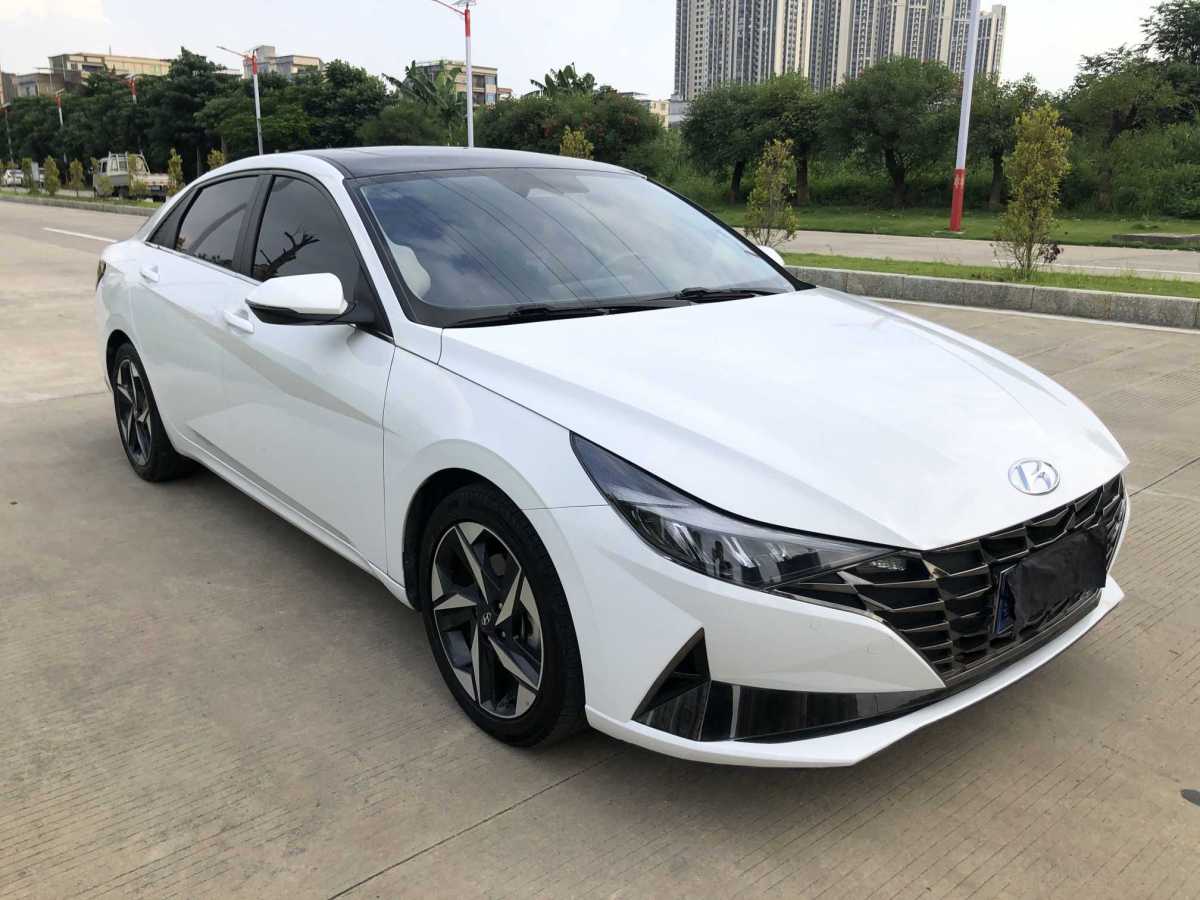 2021年11月現(xiàn)代 伊蘭特  2021款 1.5L LUX尊貴版