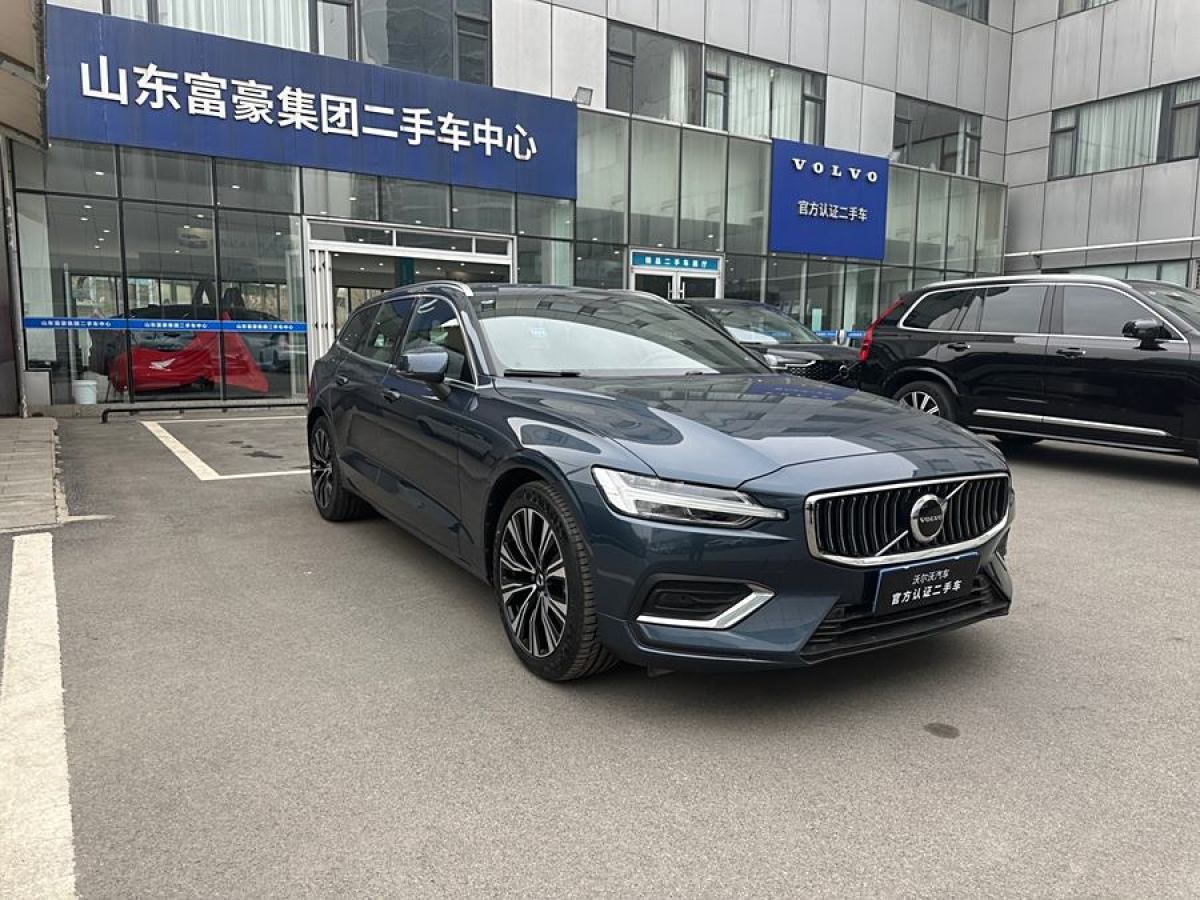 沃爾沃 V60  2024款 B5 智遠(yuǎn)豪華版圖片