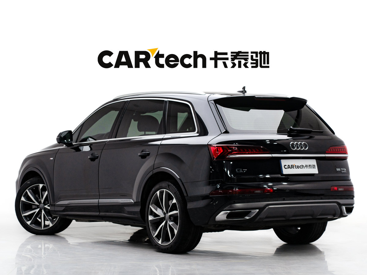 奧迪 奧迪Q7  2024款 55 TFSI quattro S line運(yùn)動型圖片