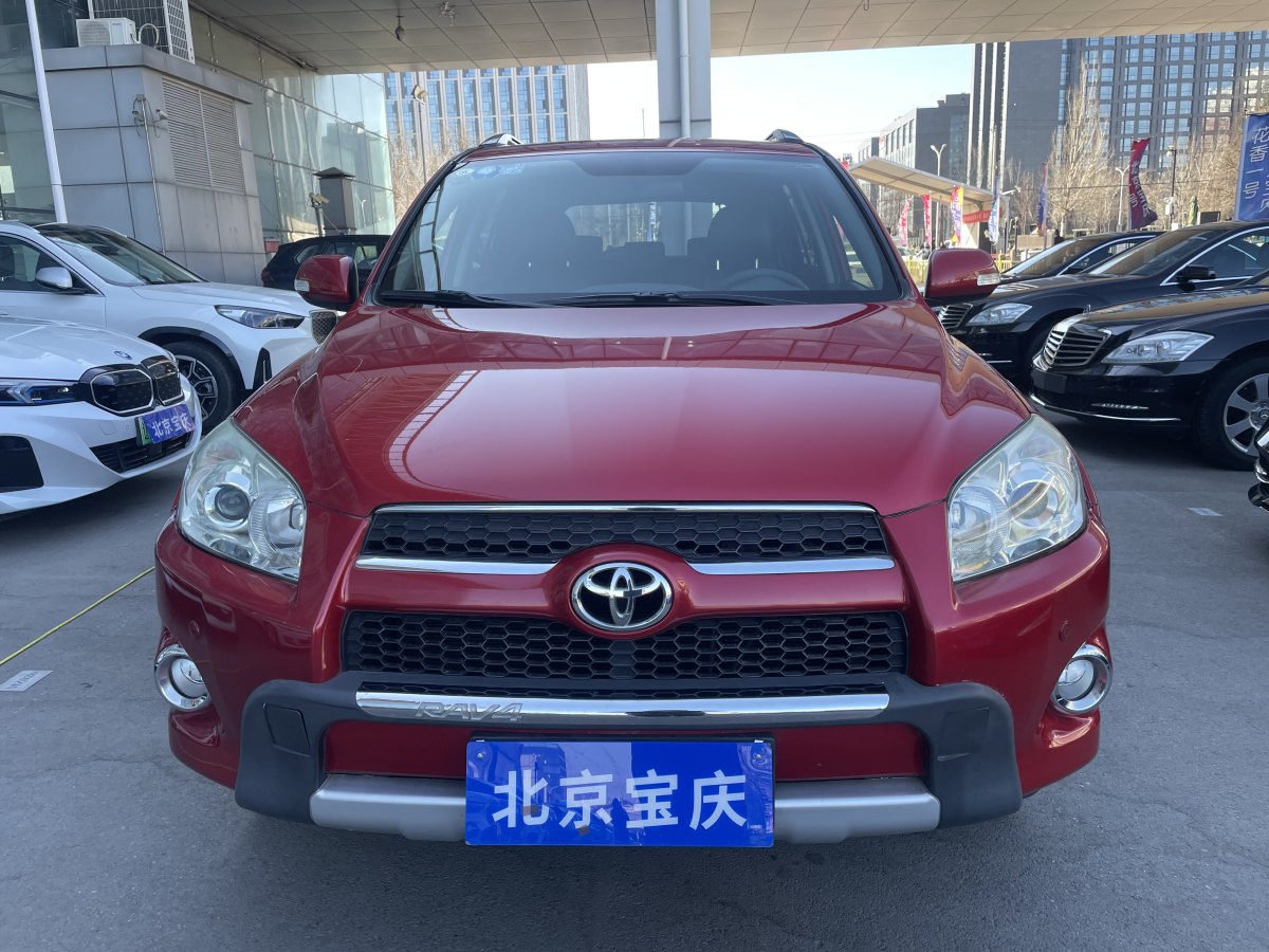 2012年10月豐田 RAV4榮放  2012款 炫裝版 2.4L 自動四驅(qū)豪華