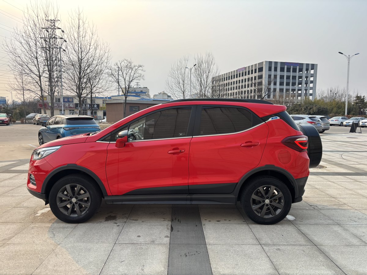 比亞迪 元新能源  2018款 EV360 智聯(lián)炫酷型圖片