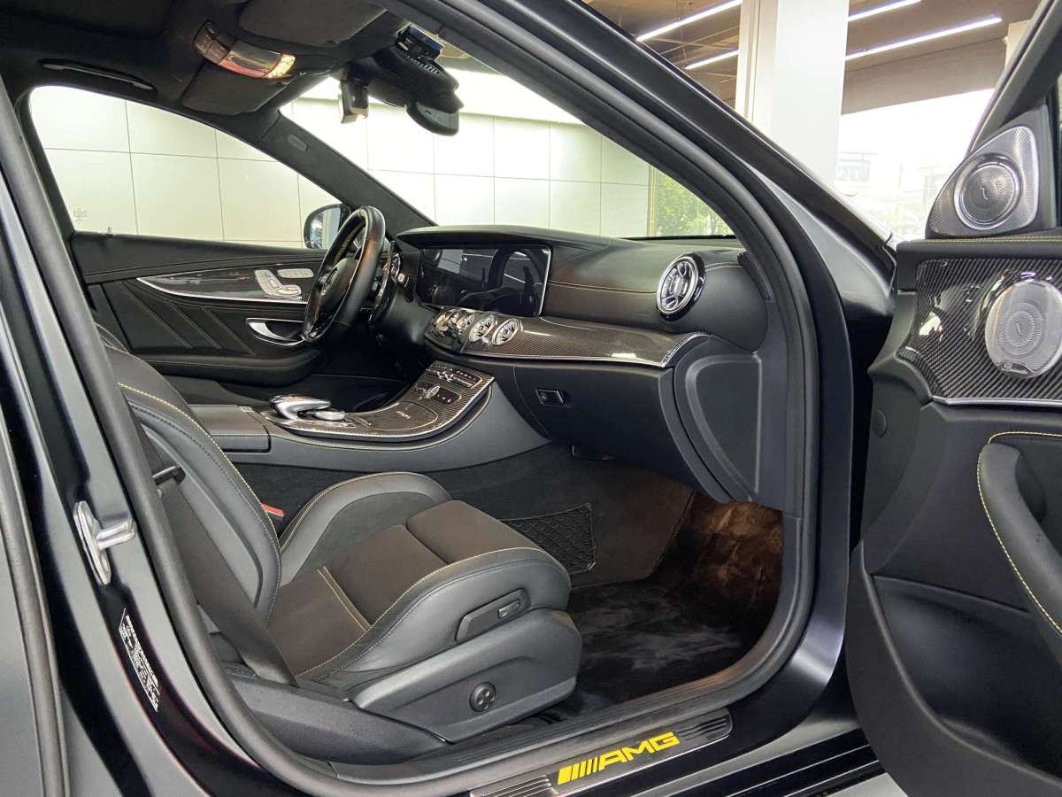 奔驰 奔驰E级AMG  2018款 AMG E 63 S 4MATIC+ 特别版图片
