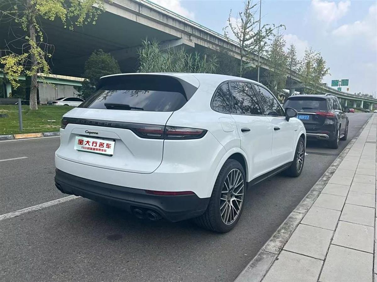 保时捷 Cayenne新能源  2023款 Cayenne E-Hybrid 2.0T 铂金版图片