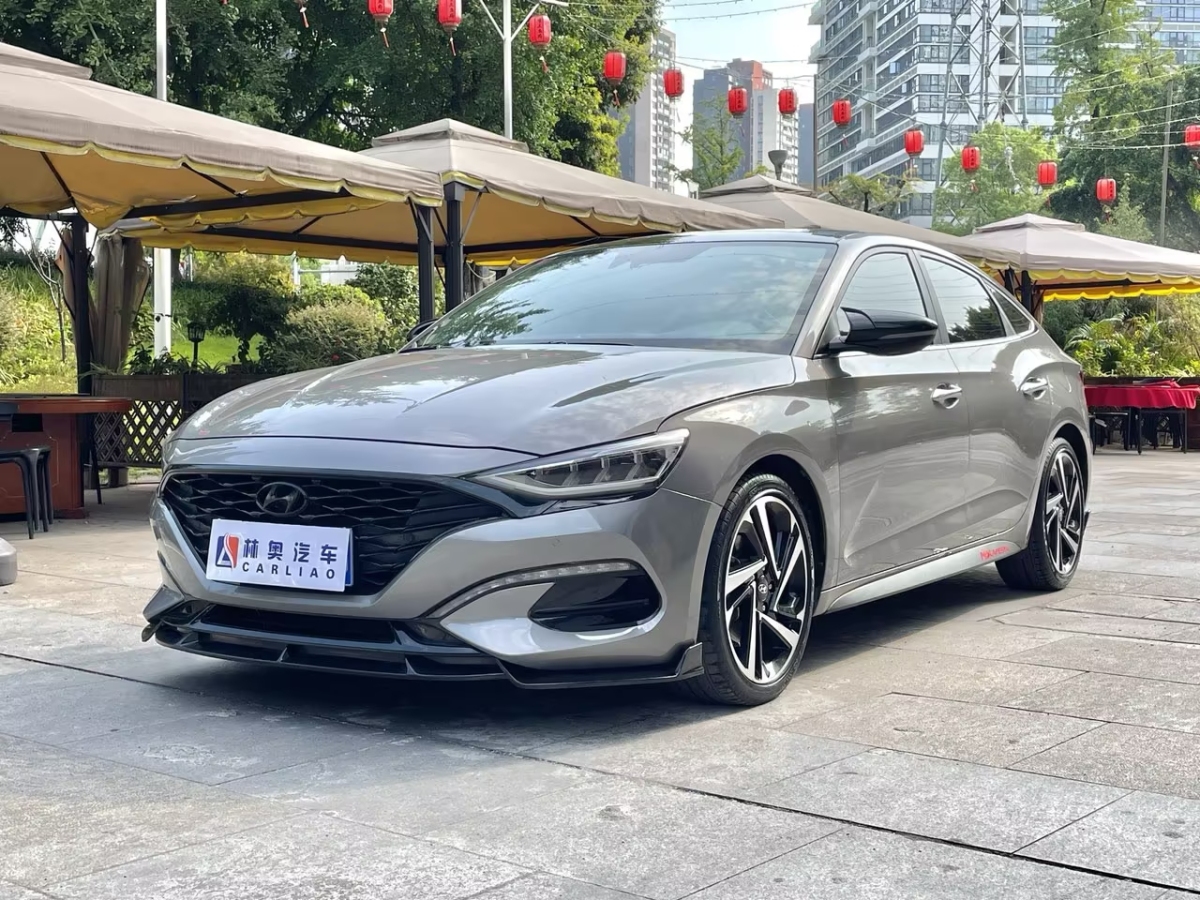 現(xiàn)代 菲斯塔  2019款  280TGDi 智尊版 國(guó)VI圖片